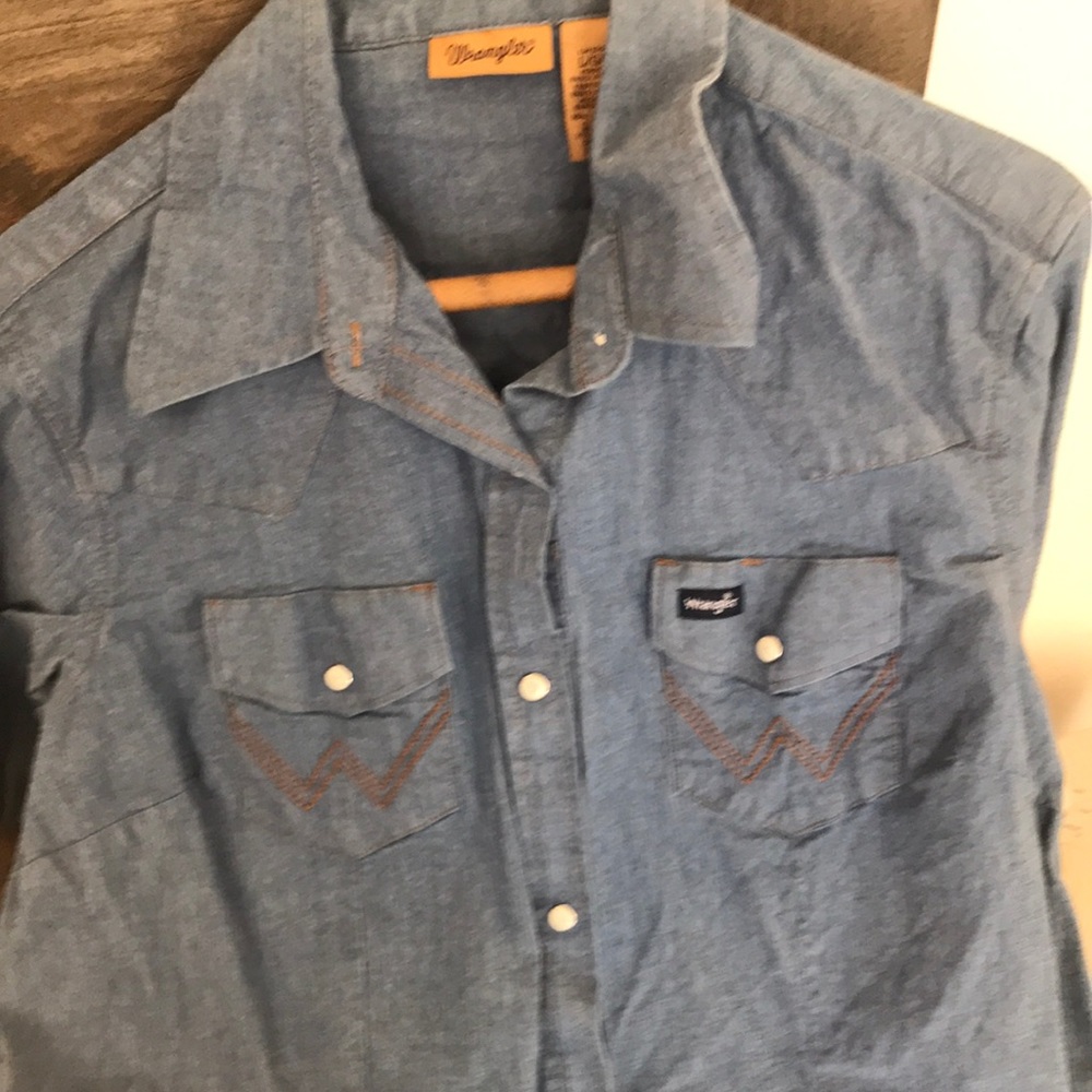 Wrangler women’s denim shirt